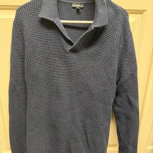 EXPRESS Men's Navy Blue Sweater